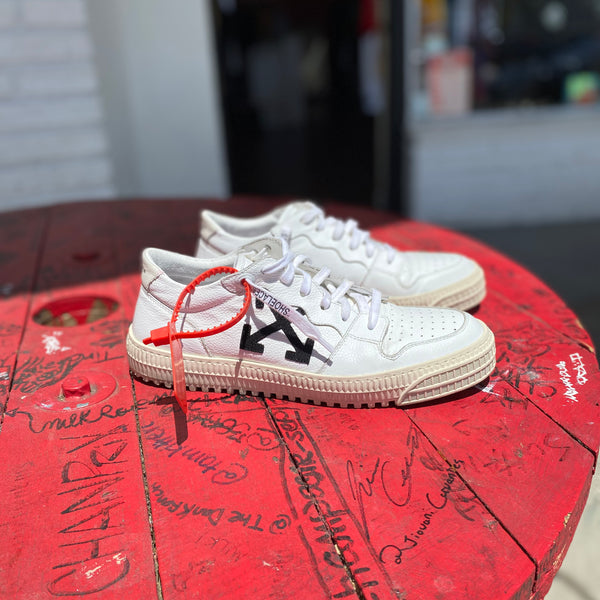 Off White™ Men's White Off-Court 3.0 Sneakers Release
